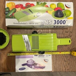 Mandolin vegetable slicer. New in box